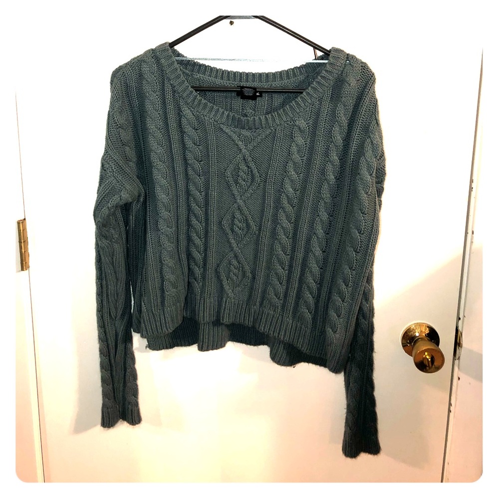 Sweater crop top